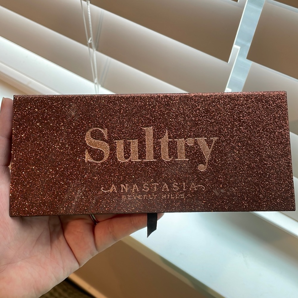 Anastasia Sultry eyeshadow palette